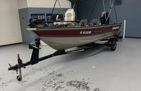 2000 Tracker Super Guide V16 Fishing Boat (13)